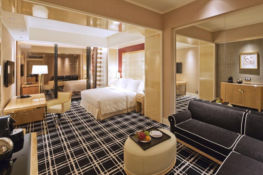 The Lin Hotel Taichung Exterior foto A suite at the hotel