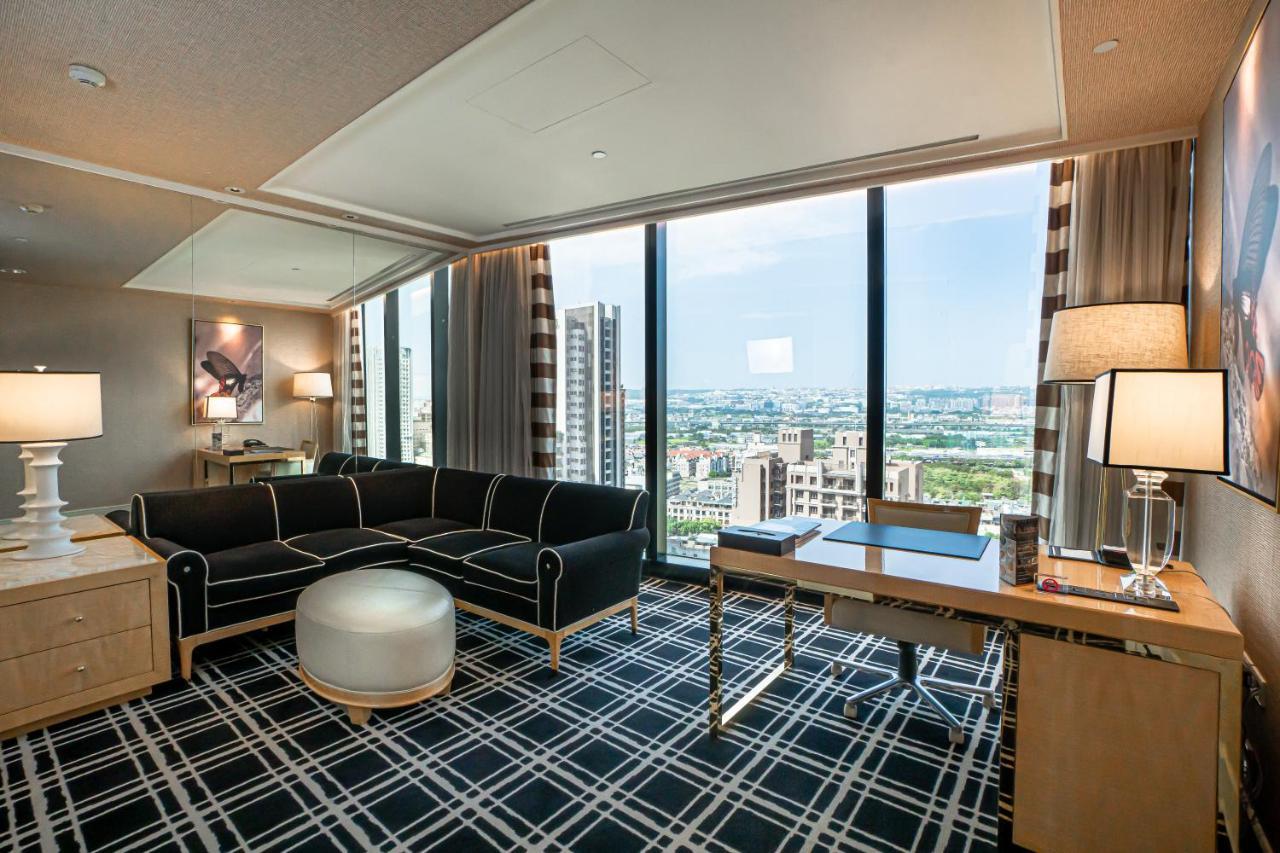 The Lin Hotel Taichung Exterior foto A suite at the Conrad Tokyo